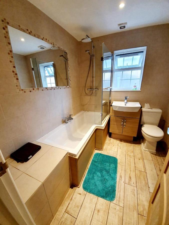 Beautiful 3 Bedroom House At The Sea Front - Amazing Location 사우스엔드온시 외부 사진